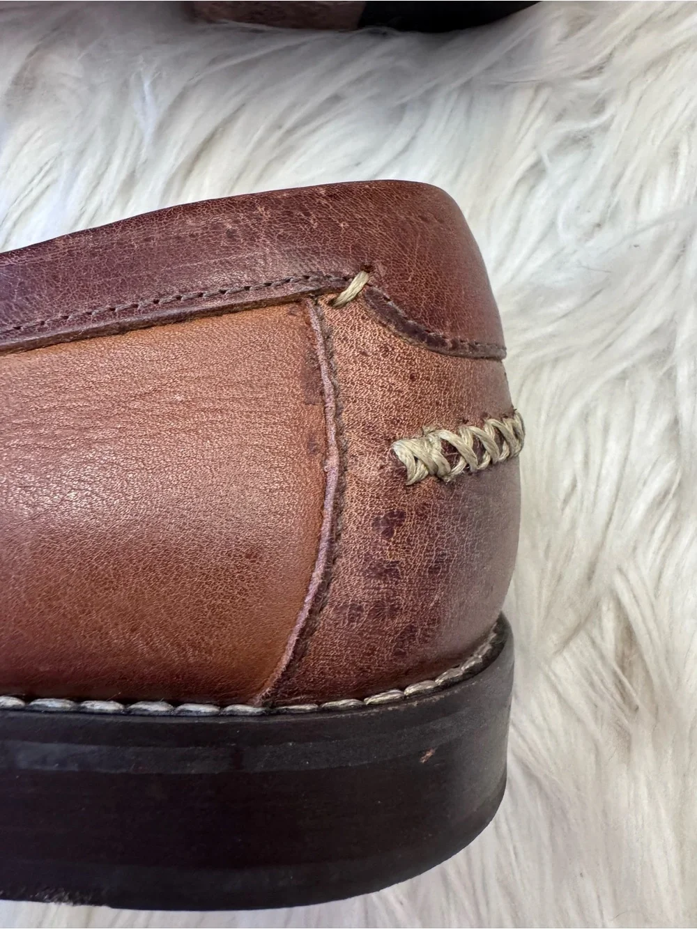 Tommy Bahama Finlay Penny Loafer Shoe 9.5M Preppy Comfort Leather Old Money